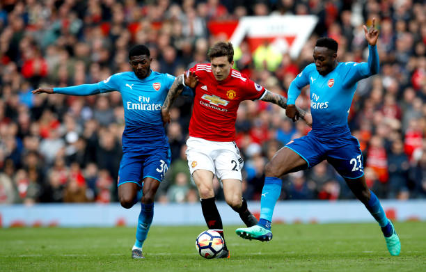 这使得他成 这使得他成